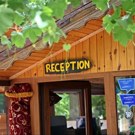 Kas Doga Park Hotel לינה וארוחת בוקר *
