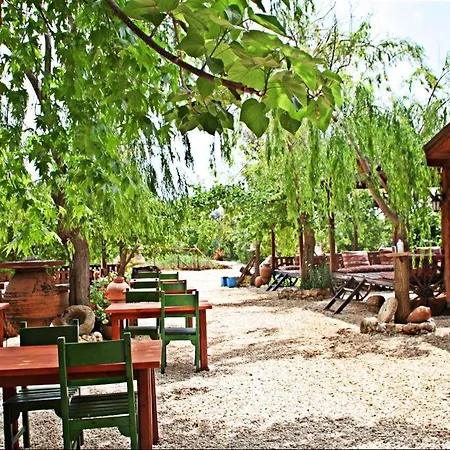 לינה וארוחת בוקר Kas Doga Park Hotel